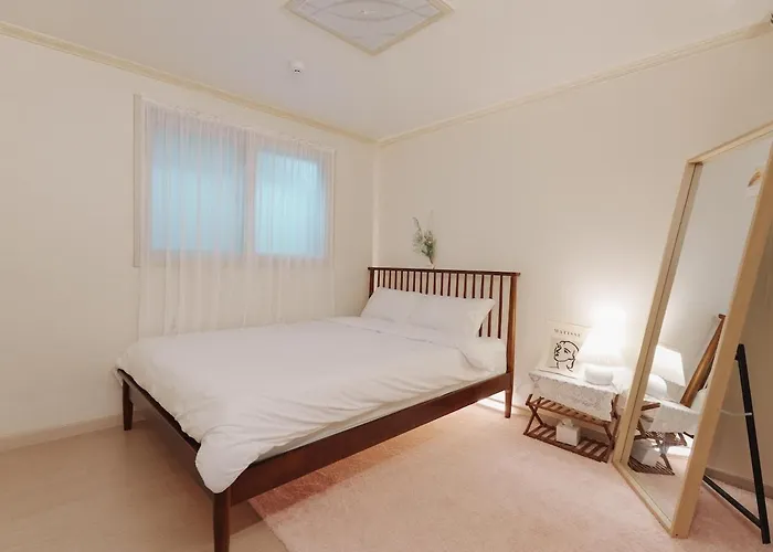 Big Group 3br 2bt 20m To Gangnam & Hongdae Direct Seoul