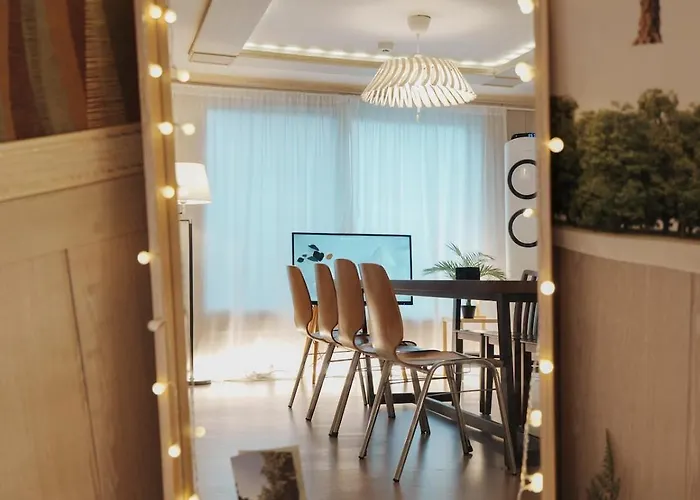Big Group 3br 2bt 20m To Gangnam & Hongdae Direct Apartment *